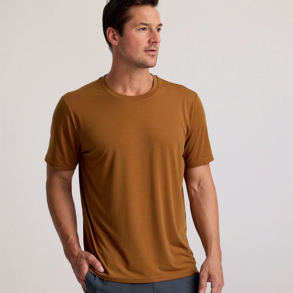 SOLD!!!Free Fly Men’s Crew Neck Elevate Lightweight Tee Shirt In Russet